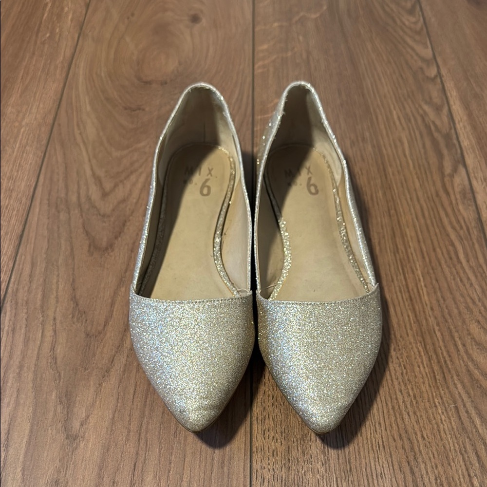 Glittery Gold Women's Flats